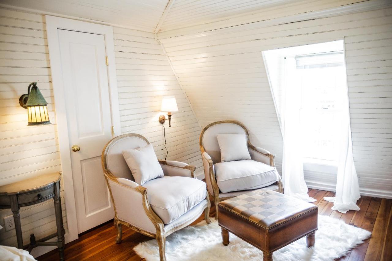 Fairytale Loft Suite 1 Bed, 1 Bath Luxury Apartment In Downtown Belmont Charlottesville Esterno foto
