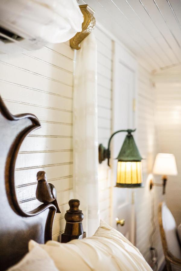 Fairytale Loft Suite 1 Bed, 1 Bath Luxury Apartment In Downtown Belmont Charlottesville Esterno foto