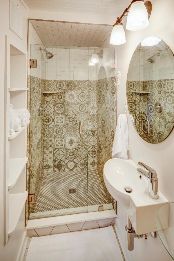 Fairytale Loft Suite 1 Bed, 1 Bath Luxury Apartment In Downtown Belmont Charlottesville Esterno foto