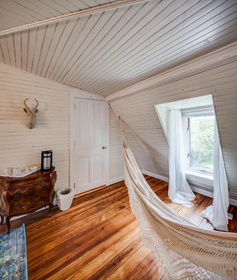 Fairytale Loft Suite 1 Bed, 1 Bath Luxury Apartment In Downtown Belmont Charlottesville Esterno foto